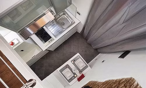 Marco sử dụng tông màu trắng chủ đạo cho toàn bộ nội thất ngôi nhà.