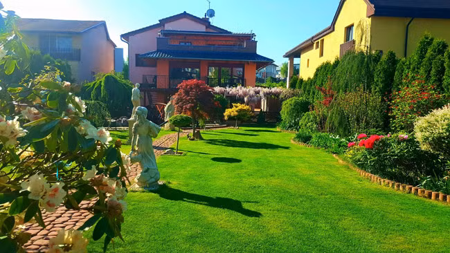 Sau đây là một số hình ảnh khu vườn tuyệt đẹp ở Praha của người phụ nữ Việt: