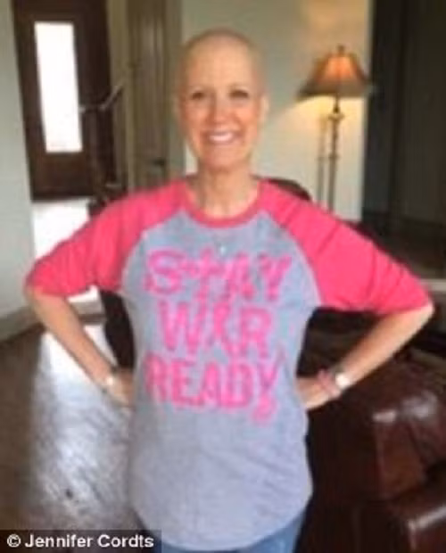 Chu quan not man tren nguc, me 2 con gianh giat su song-Hinh-3