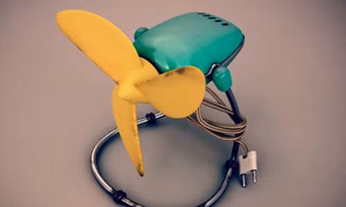 Nhắc tới những chiếc quạt điện thời xưa không thể bỏ qua quạt con cóc đình đám nhất thời bao cấp. Quạt con cóc là sản phẩm của Xí nghiệp Điện cơ Thống Nhất. Ảnh: Zing.