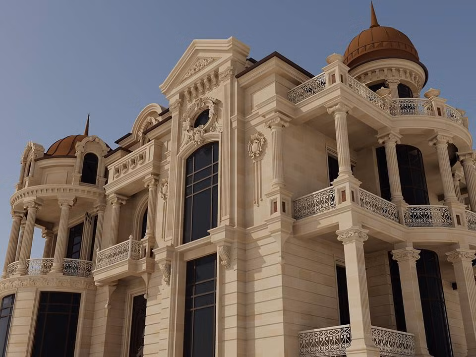 Công trình mang đạm phong cách châu Âu với hình khối bề thế, đồ sộ. Ảnh: Kientrucadong.