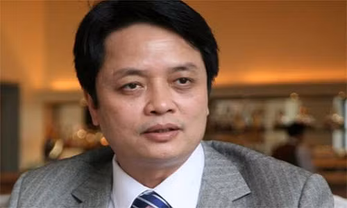 Chu tich LienVietPostBank noi gi sau khi Him Lam thoai von?