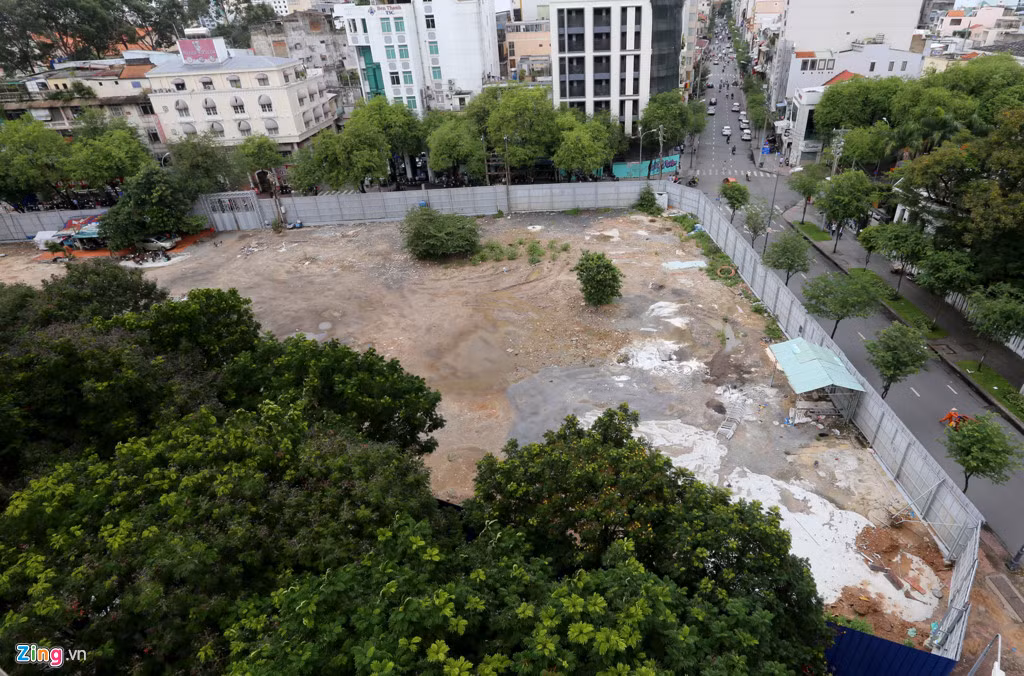 Năm 2015, TP.HCM đã có quyết định thanh tra làm rõ nguyên nhân, trách nhiệm của các đơn vị liên quan đến việc chậm triển khai dự án. Trong đó các cổ đông góp vốn đã chuyển nhượng quá 5 lần (có hai lần phát sinh lãi trên 668 tỷ đồng), làm tăng vốn đầu tư tại dự án để đề xuất trình thành phố xem xét, xử lý nghiêm theo đúng chỉ đạo của Chủ tịch UBND TP.HCM. Hiện việc giữ xe tại đây đã chấm dứt, chỉ còn là bãi đất trống với rào chắn xung quanh.