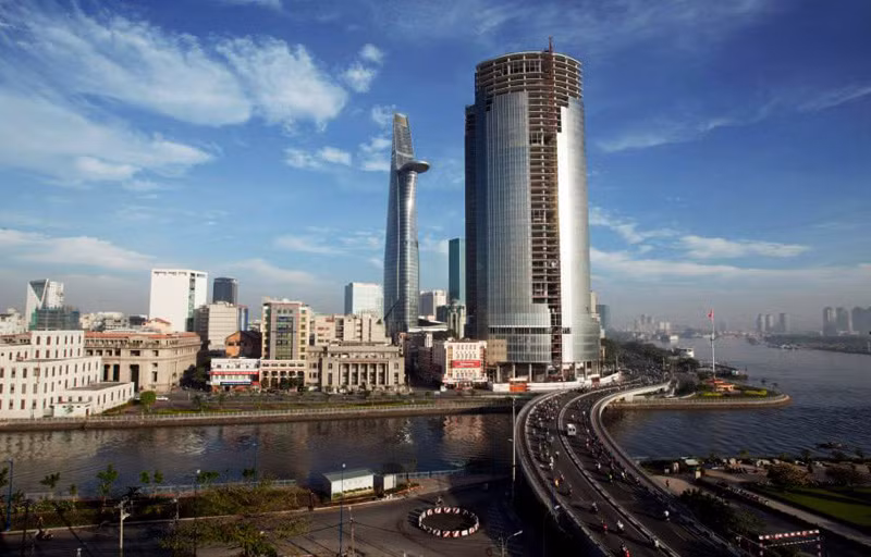 Tài sản thu giữ chính là tòa nhà cao thứ 3 TP HCM - Saigon One Tower (tên cũ Sài Gòn M&amp;C Tower), tại số 34 Tôn Đức Thắng, quận 1. Ảnh: Vietnamnet.