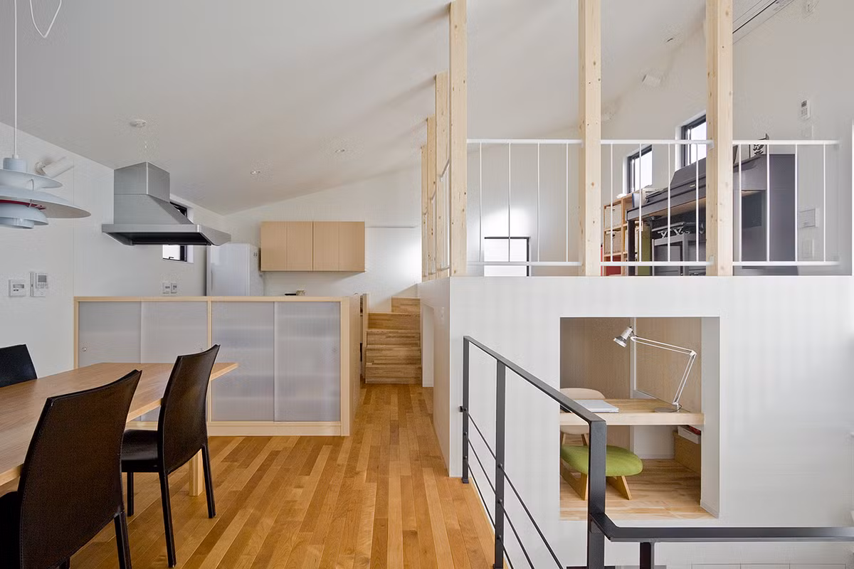 Dù thiết kế theo phong cách truyền thống hay hiện đại, phòng bếp Nhật Bản vẫn coi trọng việc nấu ăn, thường thức và thư giãn. Ảnh: Humble Homes.