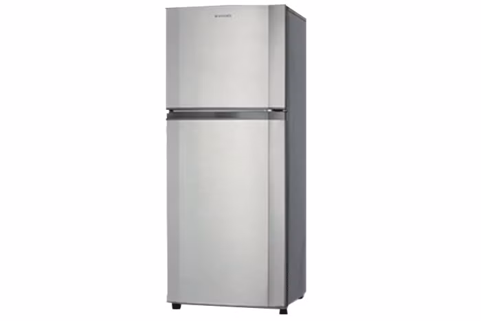 Nếu có nhu cầu mua tủ lạnh dưới 5 triệu đồng của Panasonic, bạn có thể chọn Panasonic NR-BM189GSVN (167 lít) với thiết kế hai cánh cùng hệ thống khử mùi kháng khuẩn tinh thể Bạc Ag Clean. Ảnh: Mediamart.