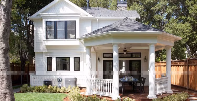 Thiết kế biệt thự phong cách Pháp thế kỷ 20, đậm chất hoàng gia. Ảnh: Kienthinh.