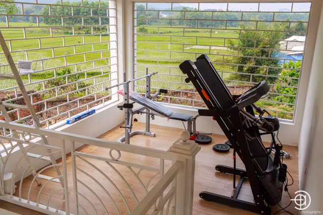 Một góc nhỏ của khu nhà được giành để làm phòng tập thể dục.