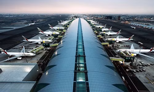 Anh doi lap kho tin ve san bay ban ron nhat the gioi xua va nay