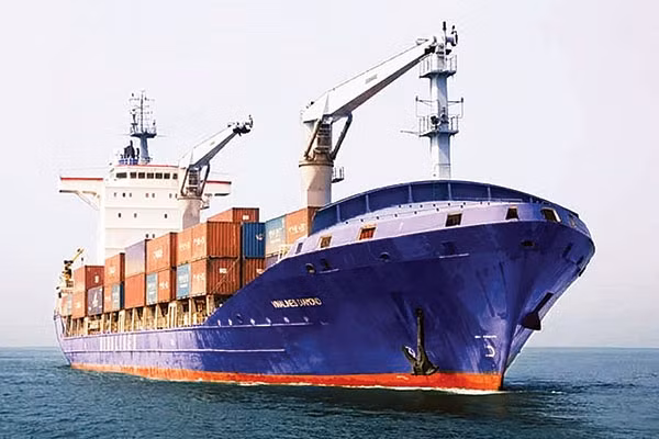 Tàu Vinalines Trader là tàu hàng rời cỡ lớn được đóng tại Nhật Bản năm 1997. Ảnh minh họa: FleetMon.