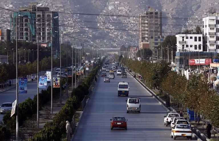 Tuy trải qua rất nhiều vận rủi, nhưng Jack không cho mình là kẻ kém may mắn. Anh kể về cậu chuyện của mình như một sự trải nghiệm. Bạn gái Alice luôn khuyên Jack rằng chỉ nên đi nghỉ ở những bãi biển mát mẻ, yên bình để tránh gặp rắc rối. Tuy nhiên, anh không thích những điểm đến phổ biến mà muốn đi nhiều nơi để khám phá và trải nghiệm những điều mới mẻ. Jack cho biết anh muốn đến Afghanistan nhưng không thể vì gia đình không đồng ý.