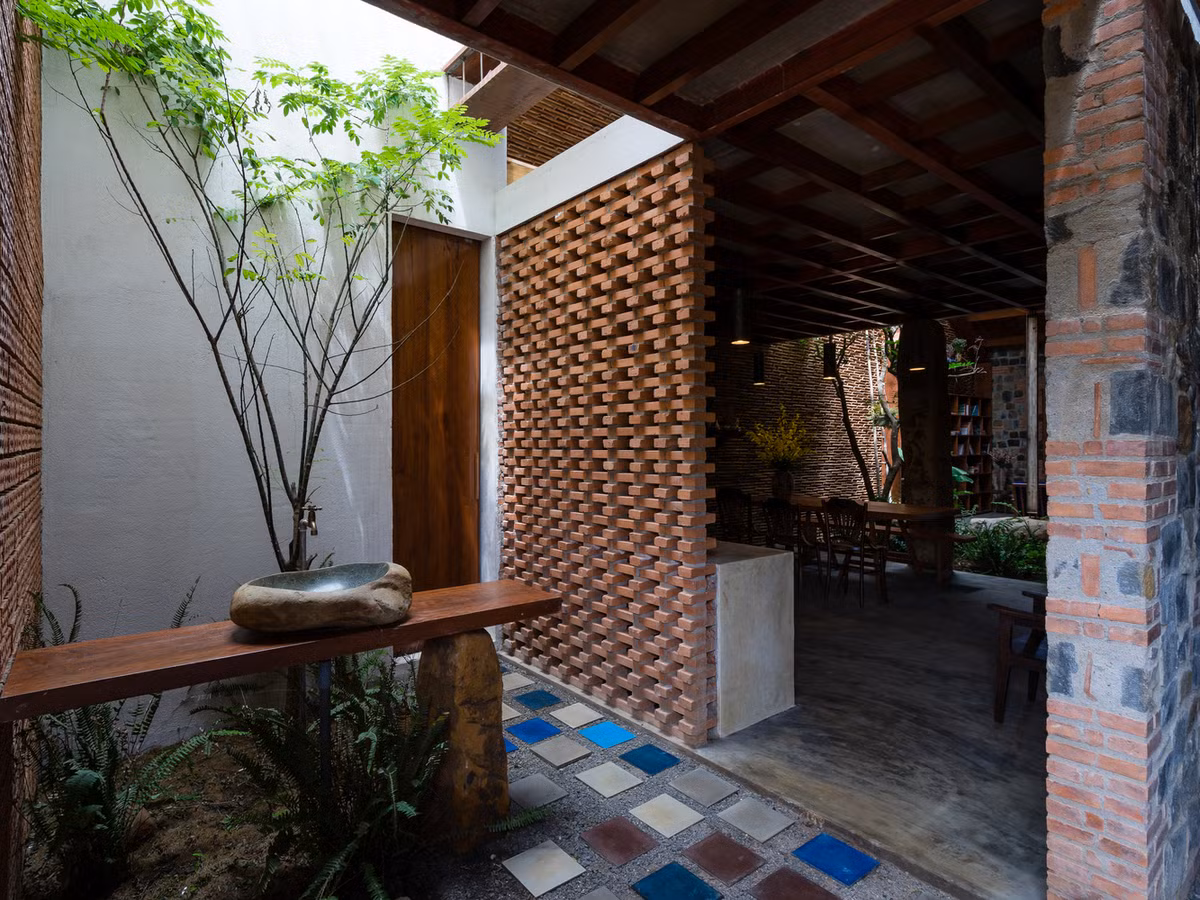 Rất nhiều không gian cho gia chủ trồng cây và tiếp xúc với thiên nhiên.