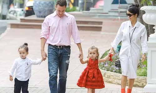 "Phat sot" voi nhung nhoc ti lai Tay sieu dang yeu cua sao Viet-Hinh-2