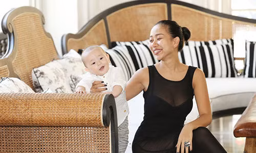 "Phat sot" voi nhung nhoc ti lai Tay sieu dang yeu cua sao Viet-Hinh-4