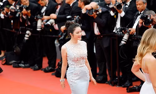 Bộ vòng tay kim cương trị giá 70.000 USD (tương đương 1,5 tỷ đồng). Ảnh: Elle.