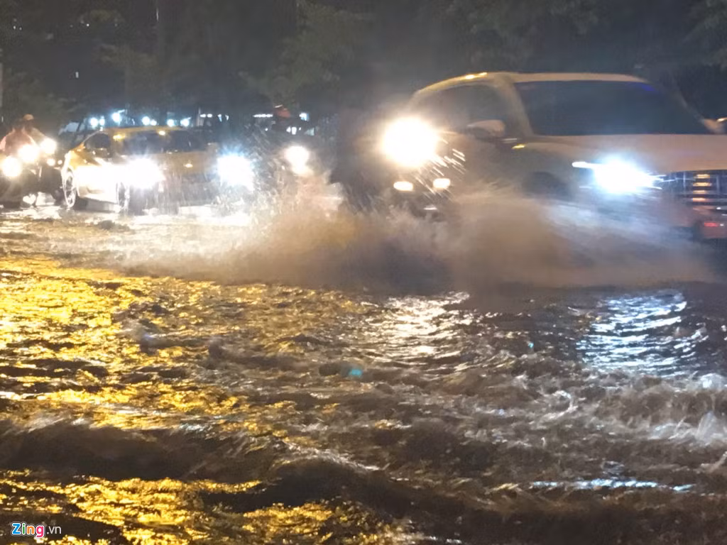 Đường Trần Thái Tông lúc 21h.