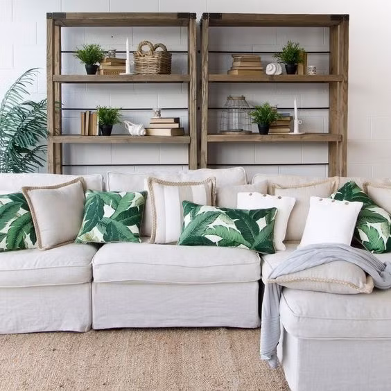 "Tạm biệt" phòng khách đơn điệu, nhàm chán bằng những mẫu gối ôm "cực chất".