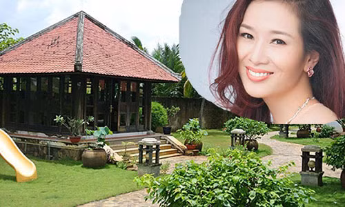 Gia đình Á hậu quý bà Thu Hương sở hữu một căn biệt thự đậm chất Việt với chất liệu gỗ là chủ yếu tại quận 9, TP.HCM. Ảnh: Plo.