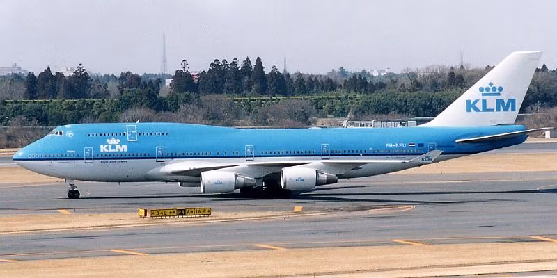 10 hang hang khong lau doi nhat the gioi