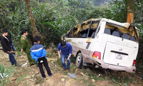 He lo nguyen nhan vu xe khach lao xuong vuc o Lao Cai