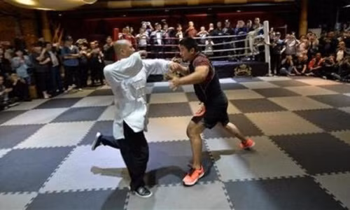 Vo si MMA ha guc vo su TQ sau 10 giay gay chan dong