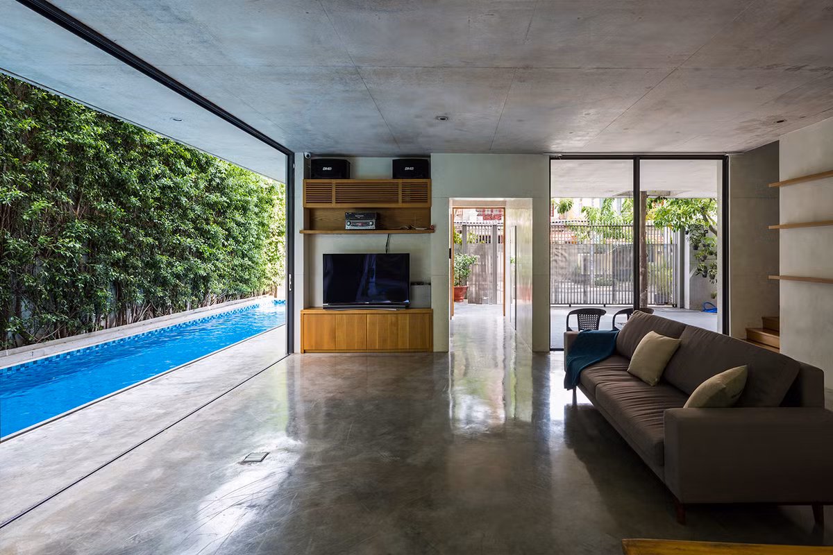 Tầng 1 là khu vực để xe, nấu ăn và phòng khách.