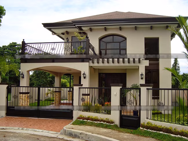 Hệ thống mái thái cách tân duyên dáng kết hợp tường rào thấp, đơn giản toát lên nét sang trọng và trẻ trung. Ảnh: Thietkexaydungnhadep.