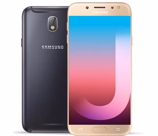Samsung Galaxy J7 Pro sở hữu lớp vỏ kim loại nguyên khối, tấm kim loại ở mặt lưng được bo cong và ôm sát lên tận màn hình ở mặt trước. Các góc của máy cũng được bo tròn nhiều so với A5 2016, nên dù có màn hình lớn hơn nhưng cảm giác cầm nắm J7 Pro vẫn tốt hơn.