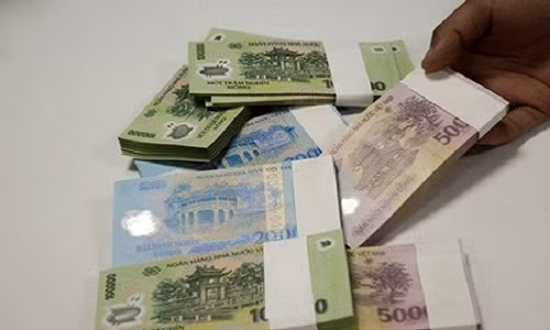 Ai duoc giam sat viec tieu huy tien khong du tieu chuan?