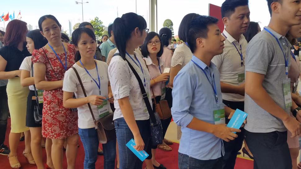 Ước tính chi phí cho lễ ra mắt BPhone thế hệ thứ hai của Bkav khoảng 10 tỷ đồng. Ảnh: Viettimes.