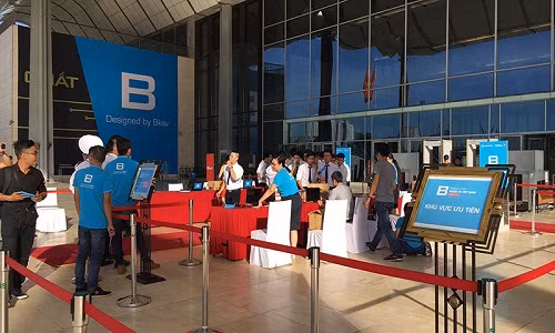 Sau một thời gian "nhá hàng", cuối cùng BPhone 2 đã chính thức ra mắt lúc 9h sáng nay 8/8/2017 tại Trung Tâm Hội Nghị Quốc Gia, Hà Nội. Ảnh: Thegioididong.