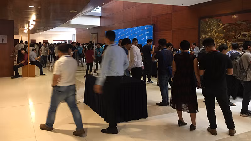 Dòng người tấp nập đến tham dự. Ảnh: Thegioididong.