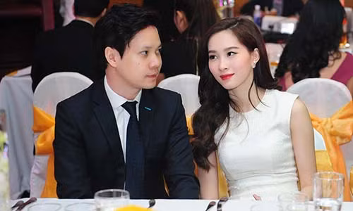 Thu Thảo công khai mối quan hệ tình cảm với doanh nhân Nguyễn Trung Tín từ năm 2015 và nhận được sự ủng hộ của gia đình hai bên và bạn bè. Ảnh: Zing.