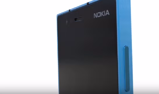 Camera trước của Nokia 3 sở hữu độ phân giải 5MP. Viền màn hình khá mỏng.