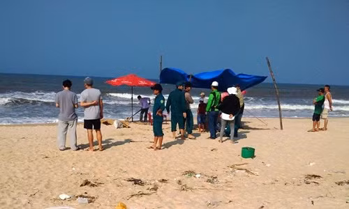 Hue: Mot nam sinh vien mat tich khi di tam bien