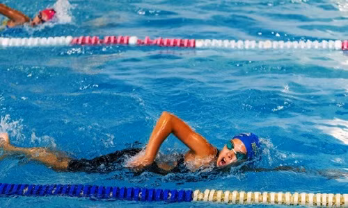 Nhung nguy hiem kinh hoang khi te bay trong ho boi