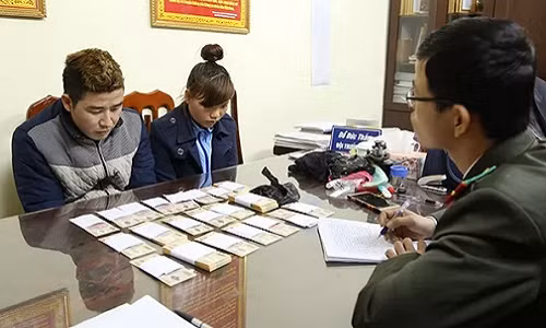 Lang Son: Quy I-2017 bat hon 10 vu van chuyen tien gia