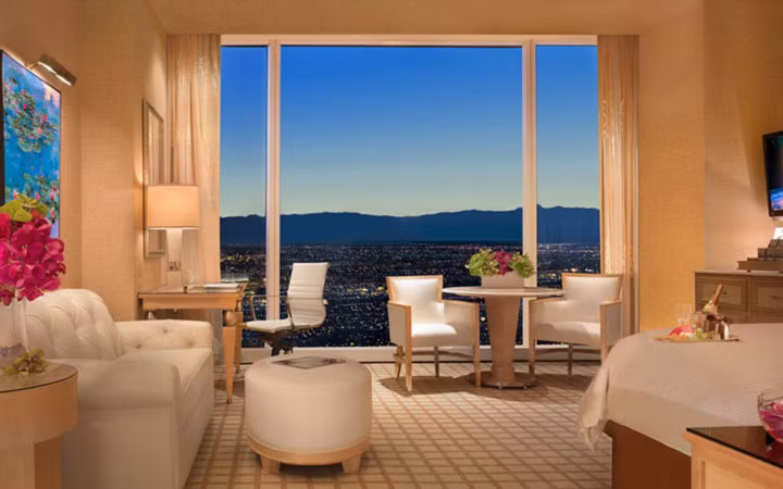 Căn phòng sang trọng trong khách sạn Khách sạn Wynn Tower Suites