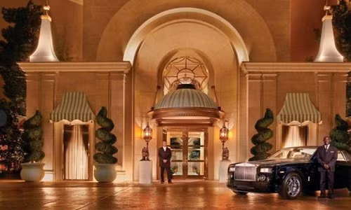  Khách sạn xa hoa Wynn Tower Suites có cả sòng bạc 5 sao.