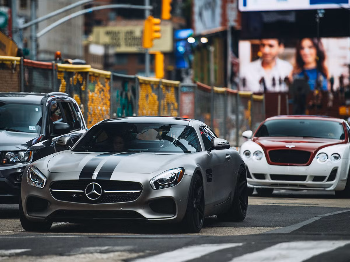 Một chiếc Mercedes siêu sang của của nhân vật Ludacris xuất hiện trong phim "Fast &amp; Furious 8". Ảnh: Bodybuilding.