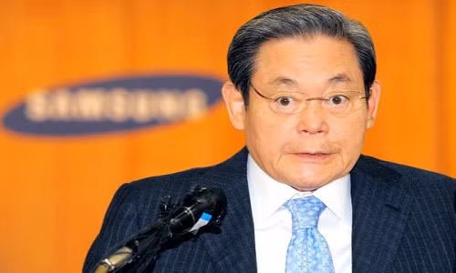 Chu tich Samsung lot top giau nhat the gioi