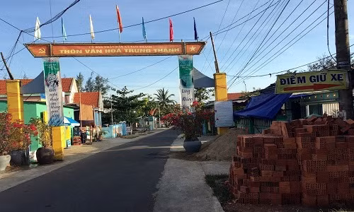 Nu dai gia bi an vung chuc ty mua dat ven bien Tam Ky