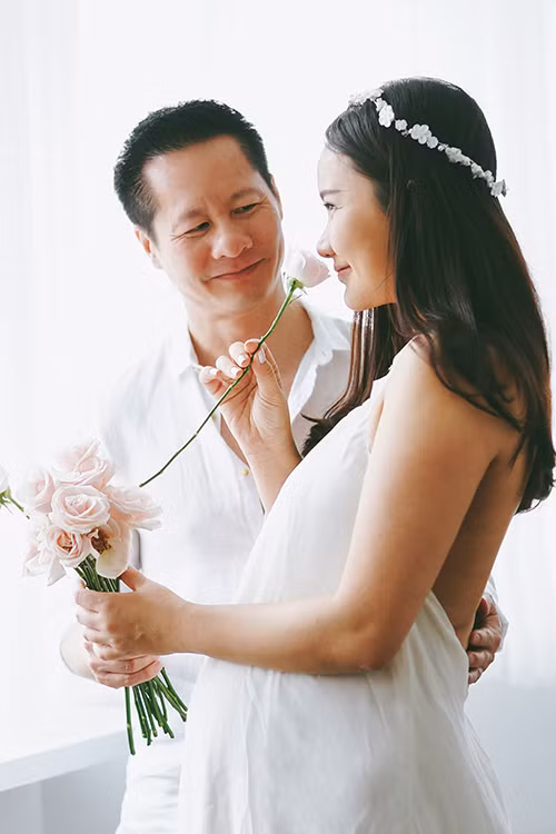 Sau khi kết hôn, cuộc sống của Phan Như Thảo một bước lên tiên. Chồng cô là doanh nhân Đức An với khối tài sản khổng lồ. Ảnh: Giadinhxahoi.