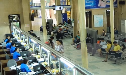 Ban 10.000 ve tau gia re tu 10.000 dong de kich cau di lai