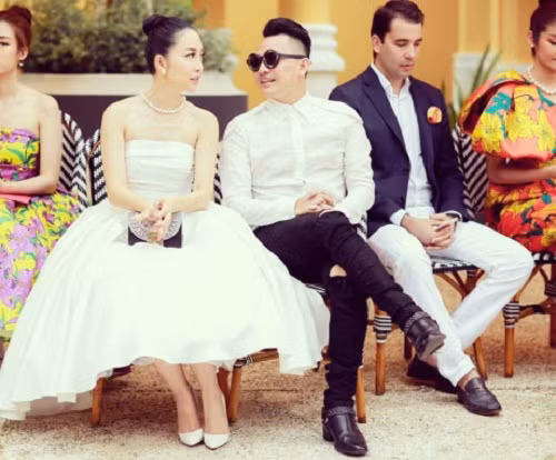 Tuấn Moon từng khiến mọi người chú ý khi khai trương một chi nhánh trong chuỗi nhà hàng nổi tiếng tại Tp.HCM với sự góp mặt của rất nhiều gương mặt đình đám Vbiz. Ảnh: GĐVN.