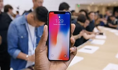 Lo chi phi "beo" gay soc san xuat iPhone X