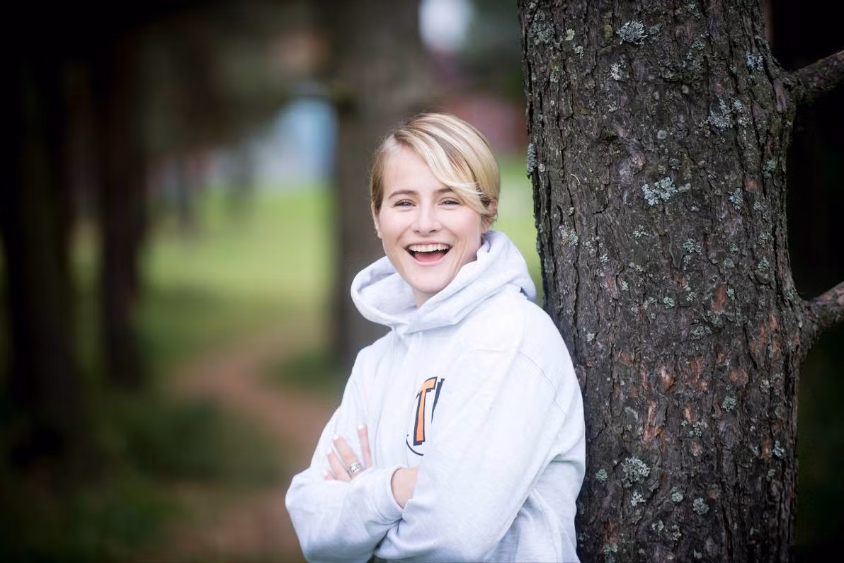 Cùng được chuyển giao khối tài sản với em gái Alexandra Andresen, cô chị Katharina Andresen (22 tuổi) cũng đang nắm trong tay 1,28 tỷ USD. Cô có cuộc sống như trong mơ với những chuyến du lịch bằng siêu du thuyền và tiệc tùng xa xỉ. Ảnh: Liketimes.