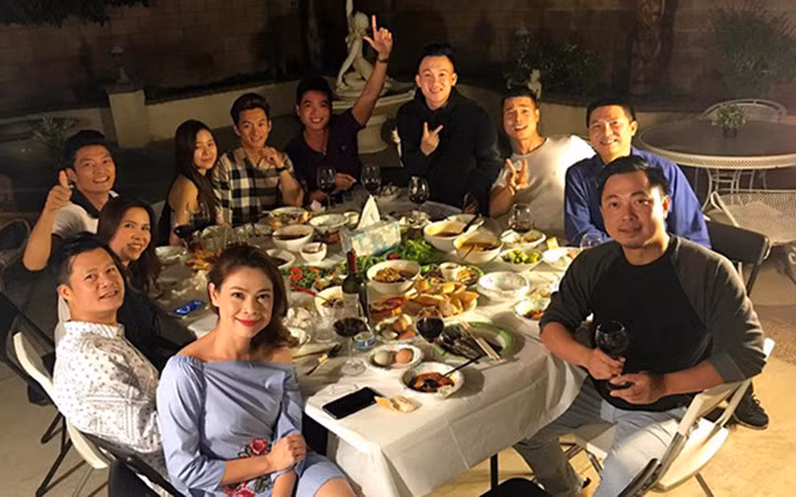 Ngôi nhà của Thanh Thảo ở Mỹ thỉnh thoảng cũng là nơi dàn sao Việt tụ tập.