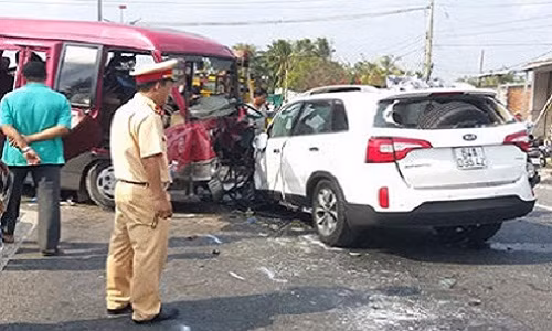 Tai nan giao thong lien hoan o Tien Giang, 1 nguoi tu nan