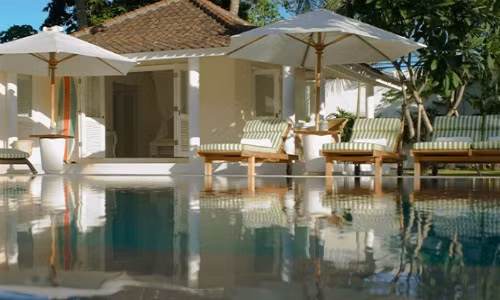 Tại đây, cả 2 đã có kỳ nghỉ lãng mạn 7 ngày bên nhau. Hình ảnh được một stylist, bạn thân của Song Hye Kyo tag tên của cô trong một bài đăng của mình khiến một số hình ảnh trên tài khoản Instagram của nữ diễn viên bị lộ.